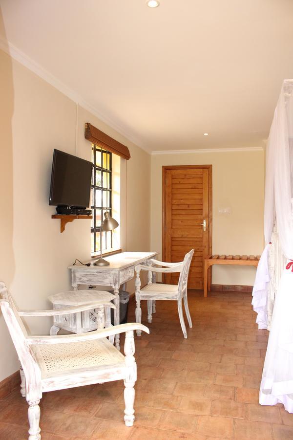 Hotel Le Rustique Nanyuki Esterno foto